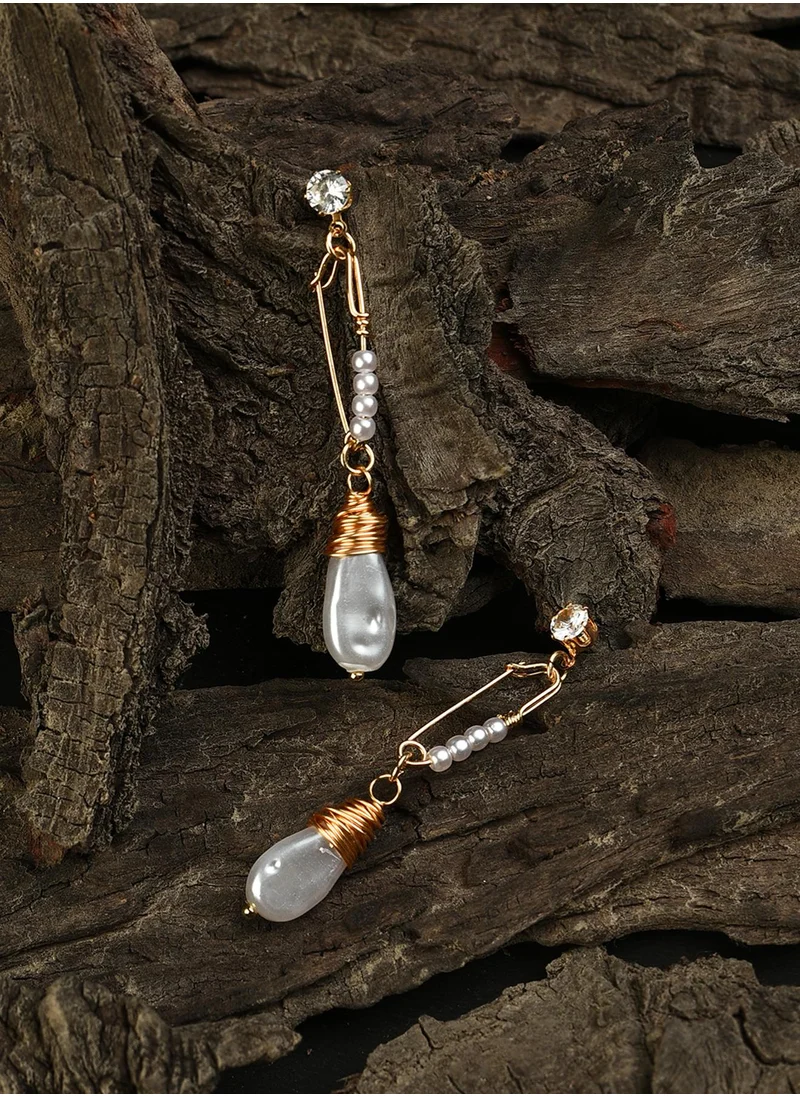 SOHI Contemporary Drop Earrings