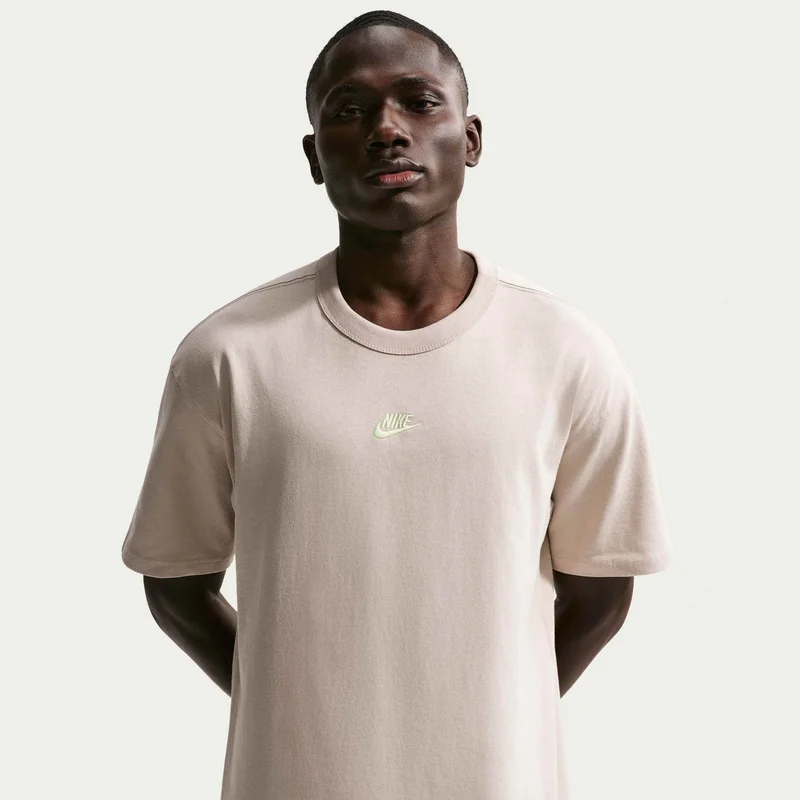 Nike Men's Sportswear Premium Essentials T-Shirt