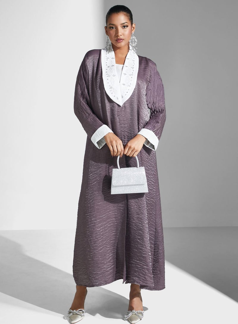 آرا عباية بأكمام واسعة وتفاصيل ياقة - Image 1