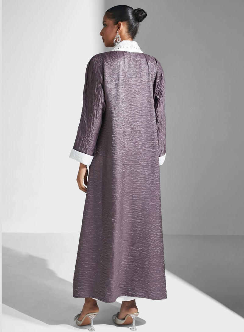 آرا عباية بأكمام واسعة وتفاصيل ياقة - Image 2