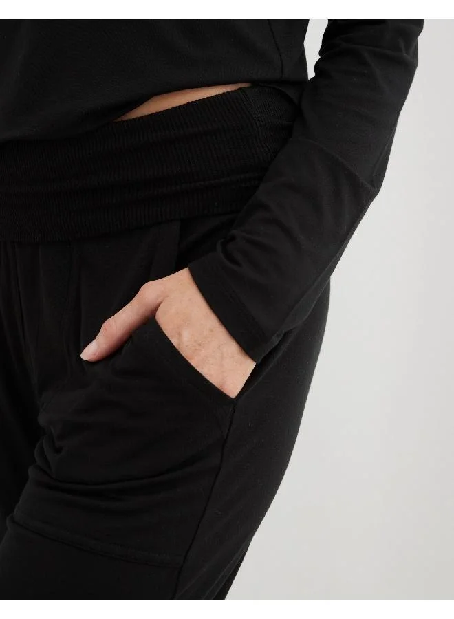 Aerie Real Soft® is our softest, comfiest, most awesome feeling fabric. It fits & drapes like a dream. You know & love it (because it is totally unforgettable, just like you)!