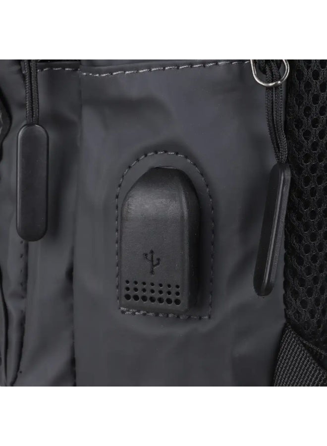 Waterproof crossbody bag, 31 x 17 cm, 4 zippers - Black - Image 4