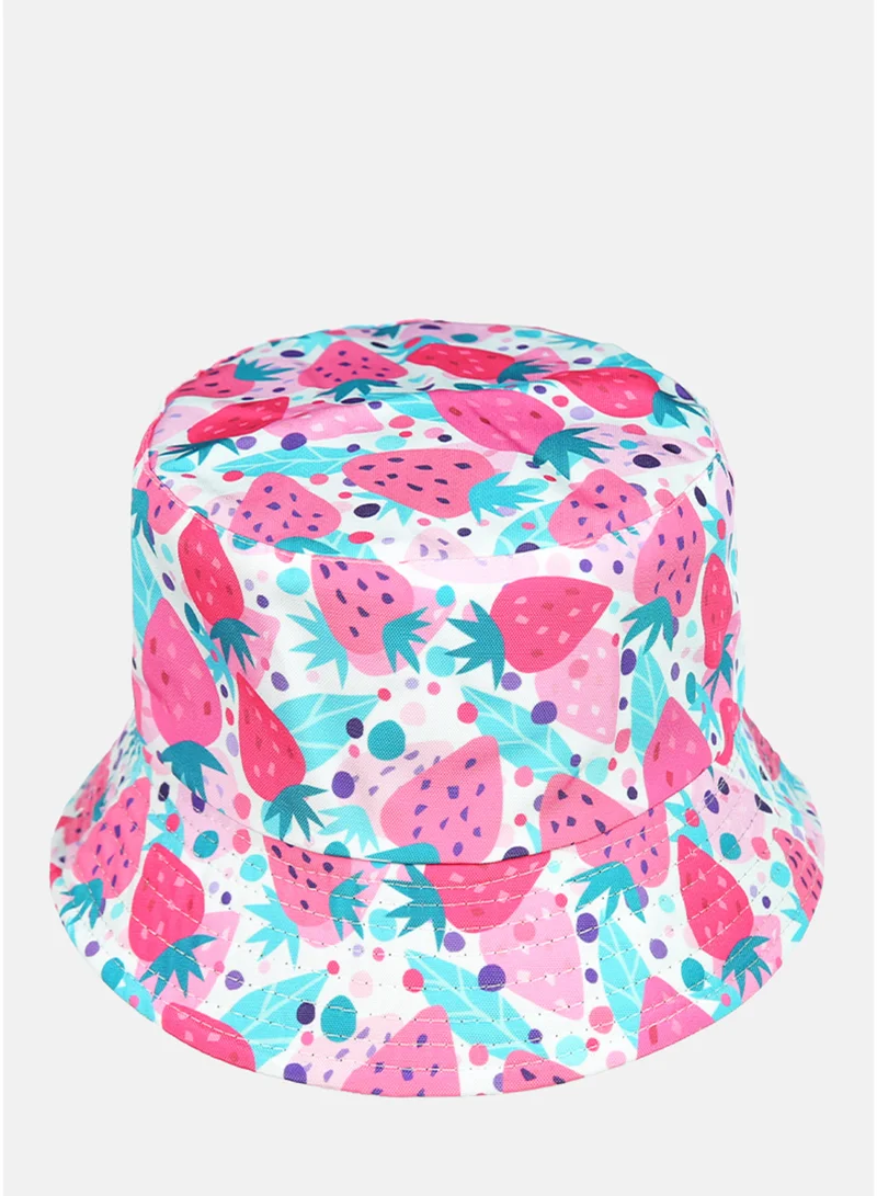 London Rag Strawberry Printed Printed Bucket Hat
