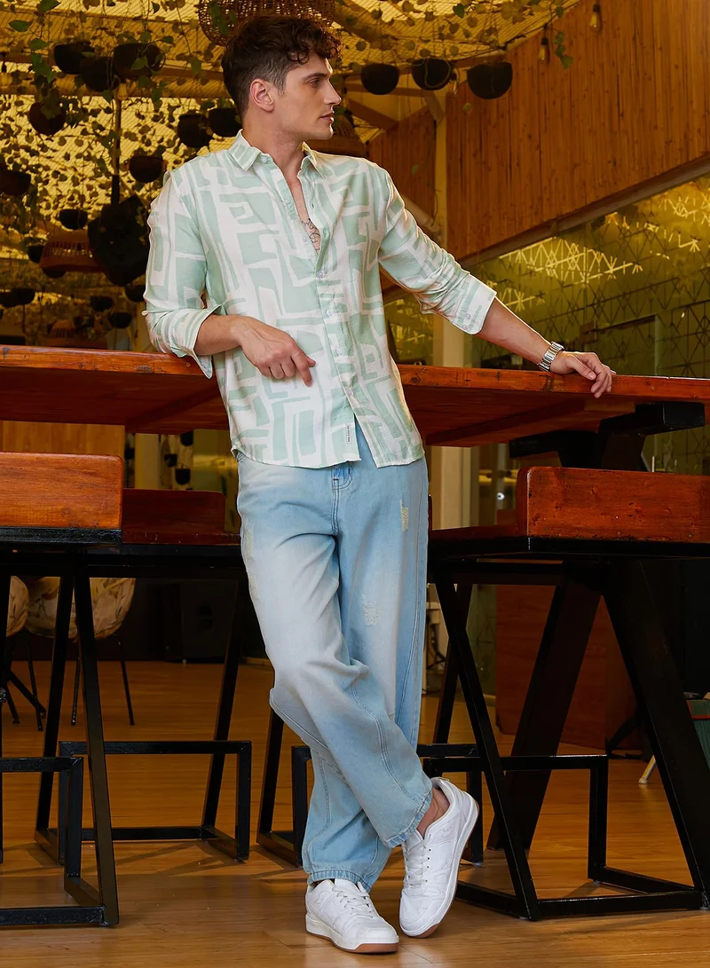 كامبوس سوترا Men's Mint Green & Daisy White Abstract-Deco Regular Shirt