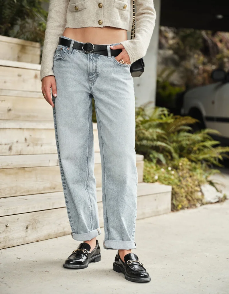 American Eagle  AE Stretch Barrel Jean for Women | Best Price UAE