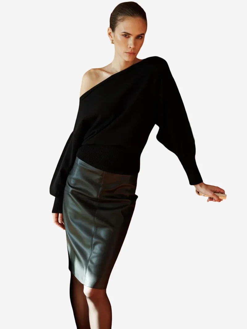 Mixray Black Mixray Ribbed Boat Neck Sweater for Women | Best Price UAE