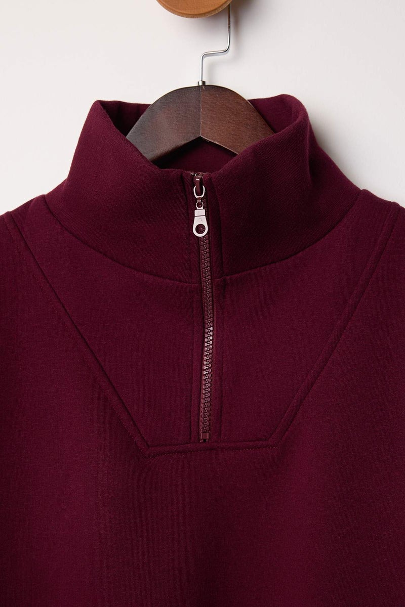 trendyol Burgundy Thick Fleece Inside Stand Collar Half Zipper Crop Knitted Sweatshirt - Image 5