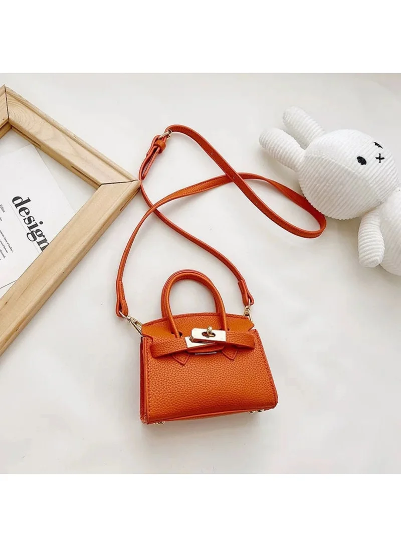 Lion Llama Classic Crossbody Bag for Girls | Lightweight & Stylish Shoulder Purse | Trendy Everyday Mini Handbag