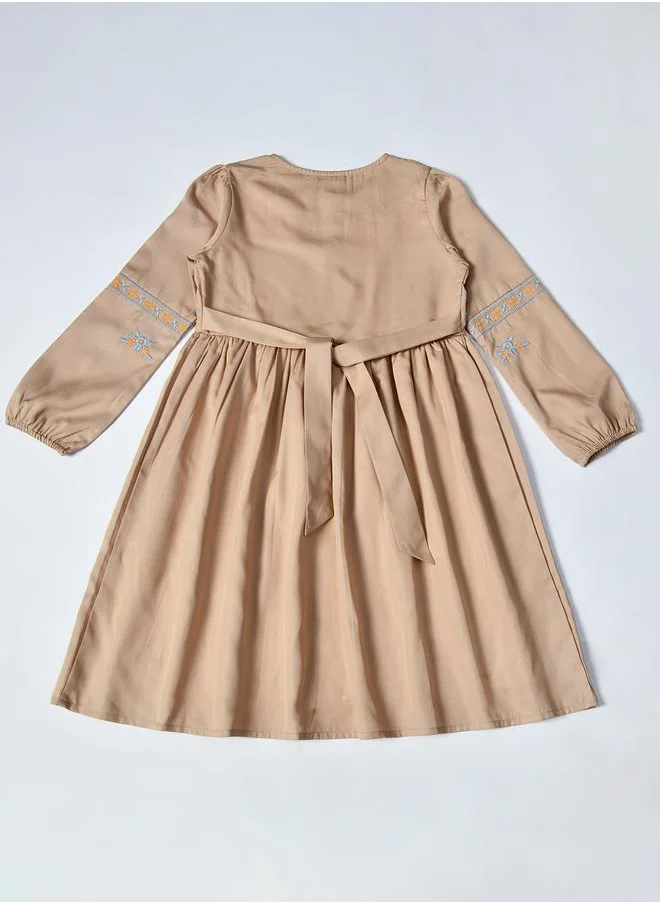 BELLA MODA Bella Moda Embroidered Balloon Sleeves Knee-Length Dress