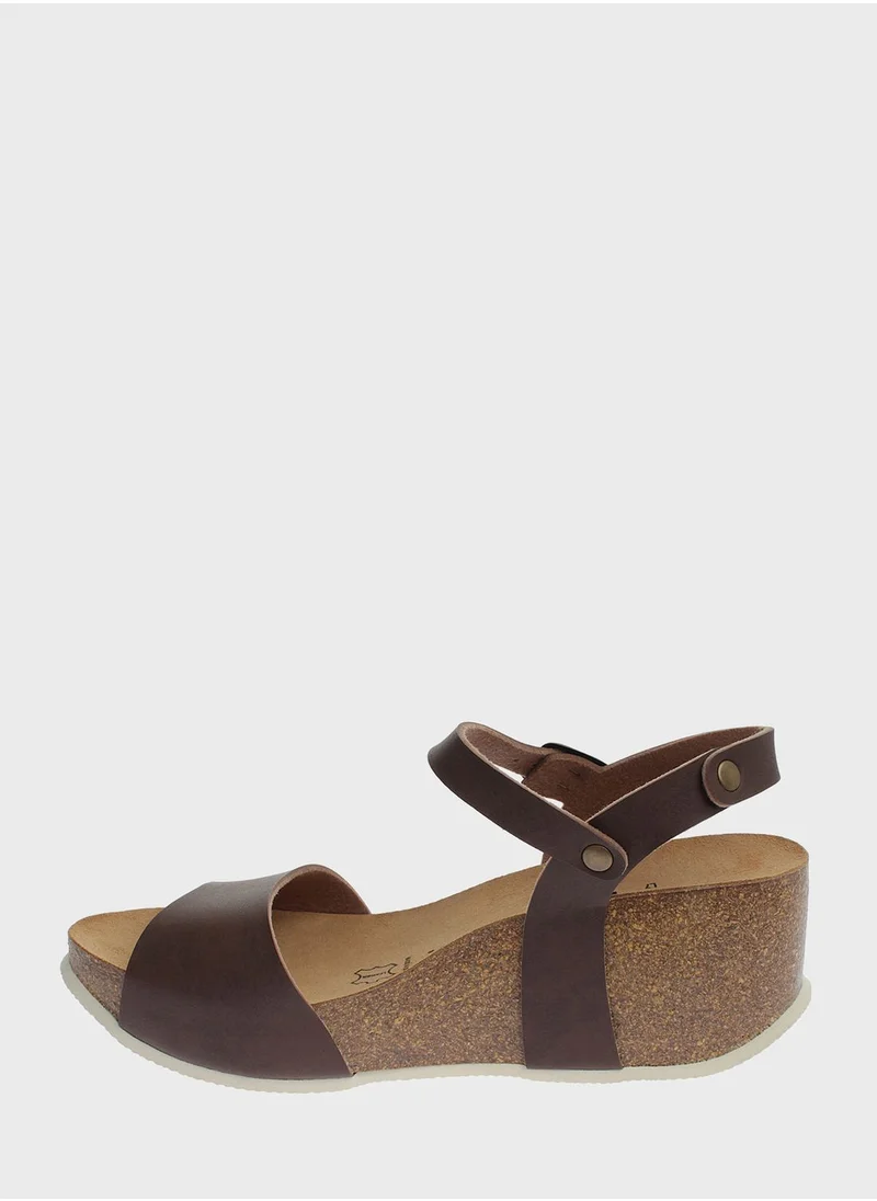 بيتون Maya Mid Heel Wedges