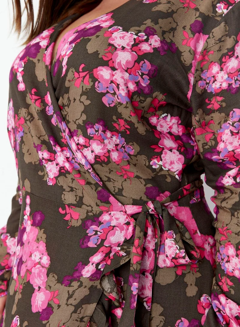 Trendyol Curve Floral Print Tie Detail Dress
