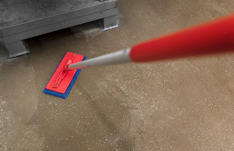 Vikan 55004 Pad Holder,Floor,9" x 3.7",PP/SS,Red - Image 5