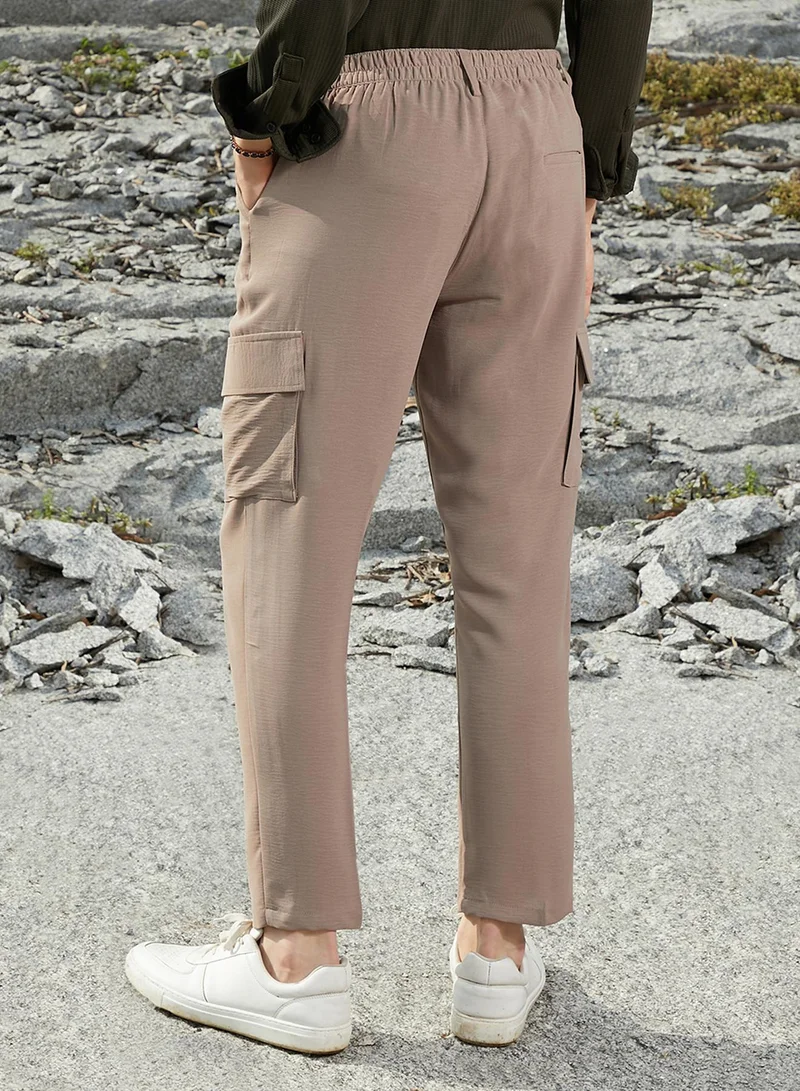Campus Sutra Men's Khaki Beige Crinkled Utility Trousers