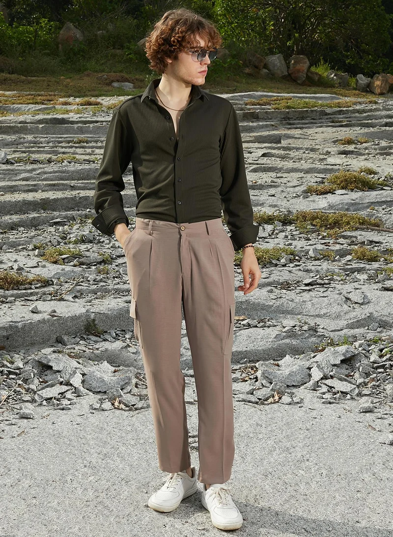 Campus Sutra Men's Khaki Beige Crinkled Utility Trousers