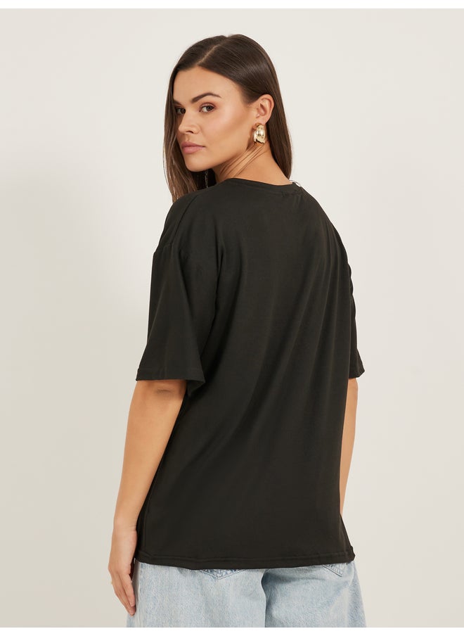 Styli Styli Oversized Graphic Print Short Sleeve T-Shirt  - Image 5