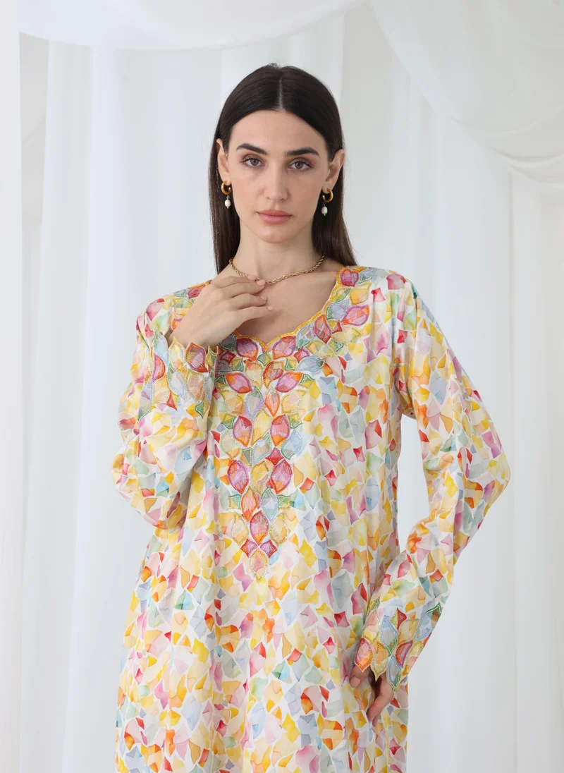 TELAL FEMINA Abstract Petal Mukhawar