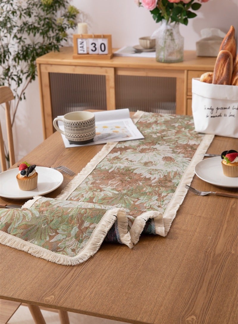 جوسكوين عداء طاولة عتيق، مصنوع من قماش الجاكارد المكون من البوليستر والقطن، بتصميم نمط زهور الأقحوان الصغيرة بأسلوب لوحة زيتية وحواف مزخرفة، مناسب لتغطية طاولة القهوة في المنزل، وتزيين الطاولة لمناسبات الحفلات المنزلية، وحفلات الزفاف. الحجم 30x180 سم. اللون: أخضر. - Image 4