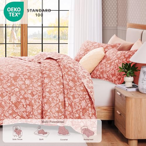 BLOOMHAVEN Quilt Set Queen Size, Clay Pink Floral Quilt Sets, Reversible Bedspread Lightweight and Breathable for All Seasons, Soft Quilted Bedspread with 2 Pillow Shams - Image 4