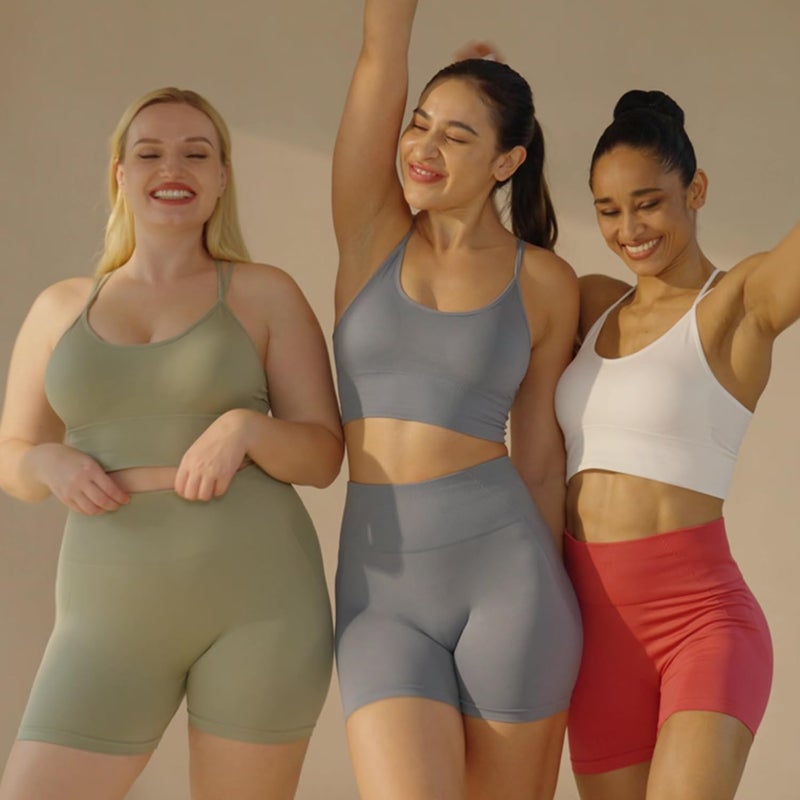 Evercute Cross Back Sport Bras Padded Strappy Criss Cross Cropped Bras for Yoga Workout Fitness Low Impact - Image 2