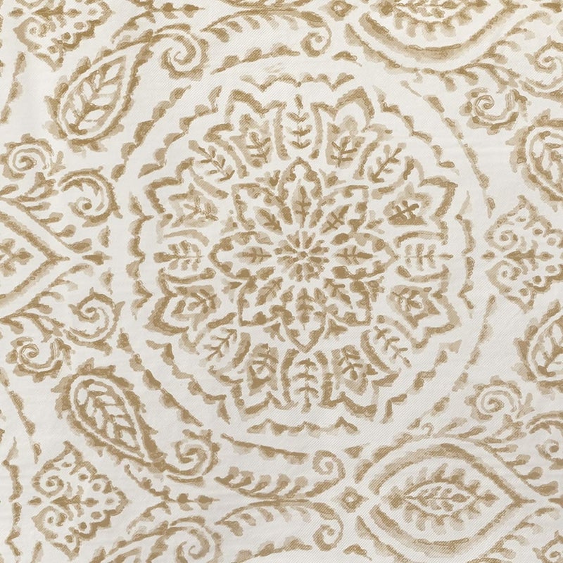 إلرين منتج من Home Fashions: منديل طاولة من الفينيل مقاوم للماء والبقع، بتصميم بوهو ونقوش بأشكال البايزلي، مقاس 60×102 بوصة، بلون بيج. - Image 4