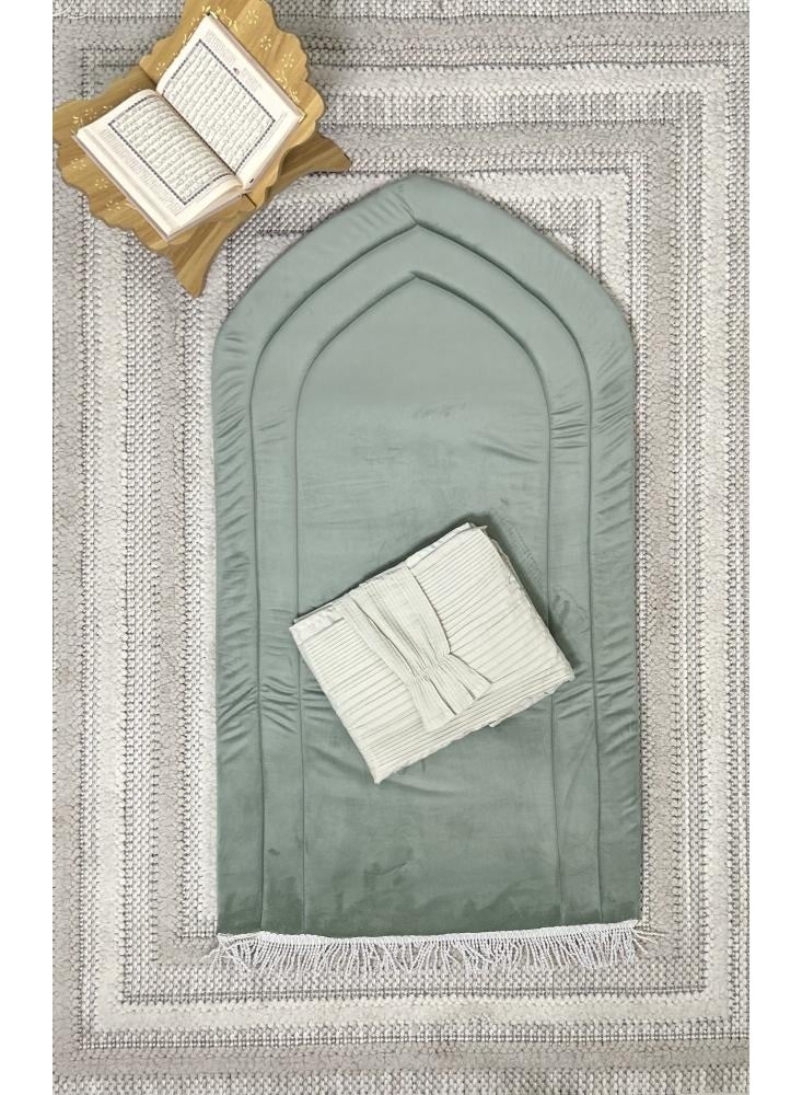 WARD Women's prayer rug and sheet set