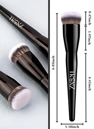 Large foundation brush for instant blending and a velvety finish - T04 - view 4
