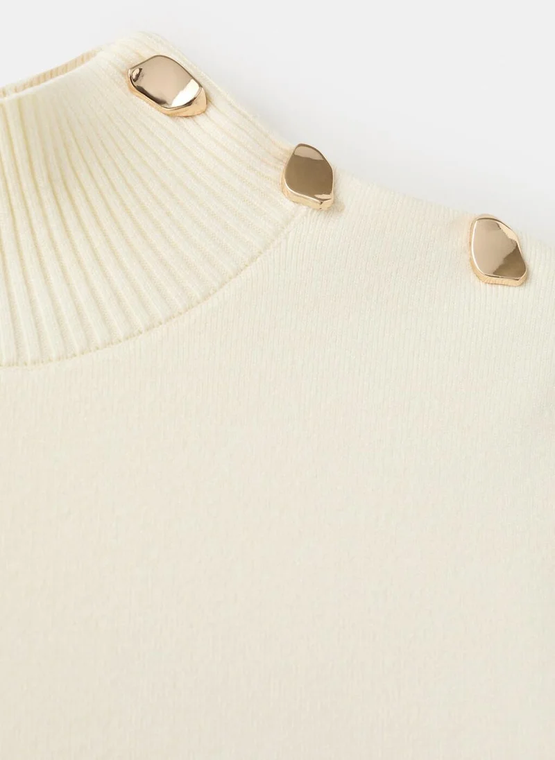 مانجو كنزة محبوكة بأزرار مرصعة