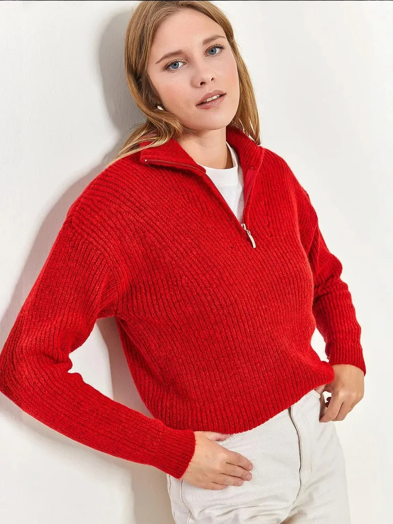 LUCCI Oversized Textured Knit Sweater with Zipper Collar
