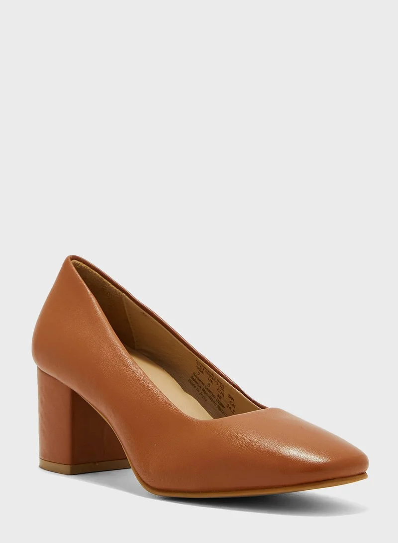 هاش بابيز Pointed Toe Pumps