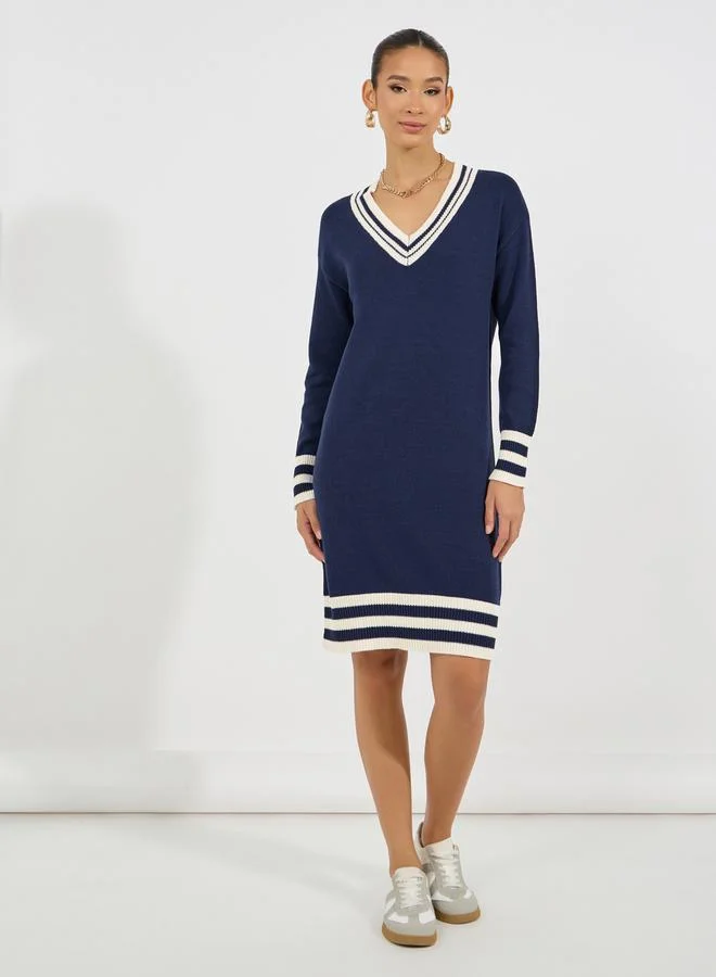 Styli Navy V-Neck Dress