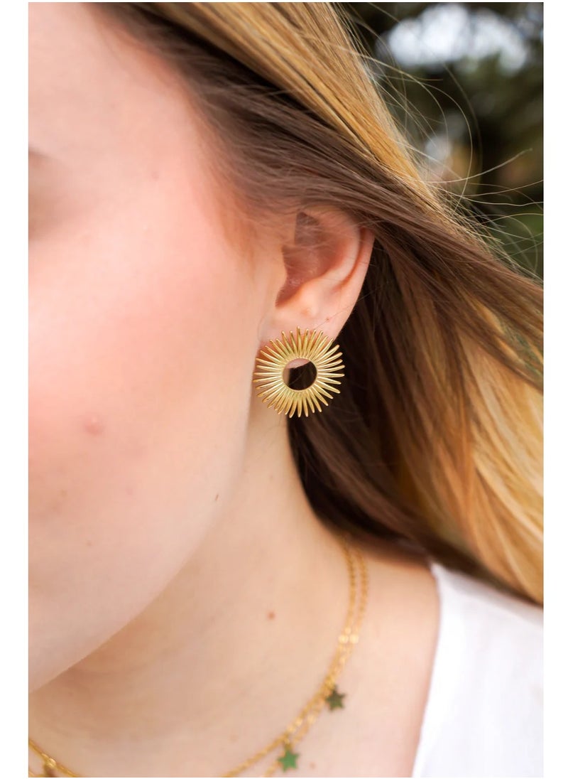 Rwnq Sun disc shaped hoop made of stainless steel that is resistant to rust and discoloration.Women's accessory  - Image 3