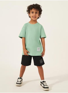 Styli Solid Oversized T-Shirt with Badge Detail  - Image 2