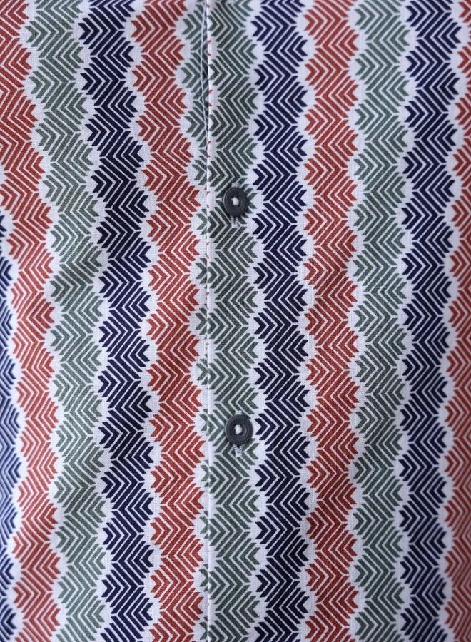 شركة المرآب الهندية Men Slim Fit Geometric Printed Full Sleeves Cutaway Collar Resort Wear Shirt