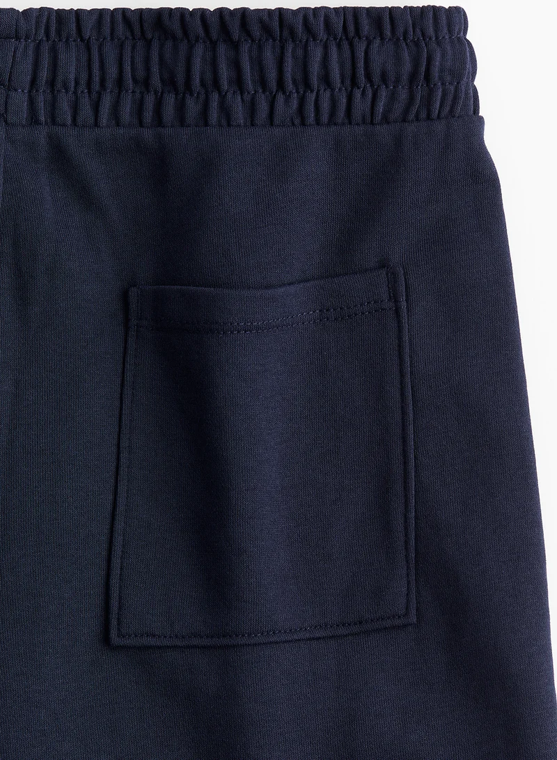 H&M Sweatshirt Shorts
