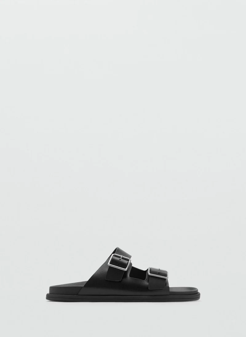 مانجو مان Buckles Leather Sandals