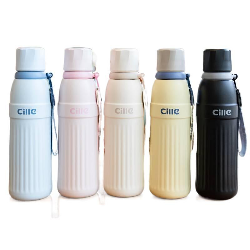 AD قارورة مياه للأطفال بغطاء بشفاط ومقبض سهل الحمل من ستانلس ستيل باللون الأزرق - 600 ml مع غطاء بقشة مع مقبض من الستانلس ستيل - Image 2