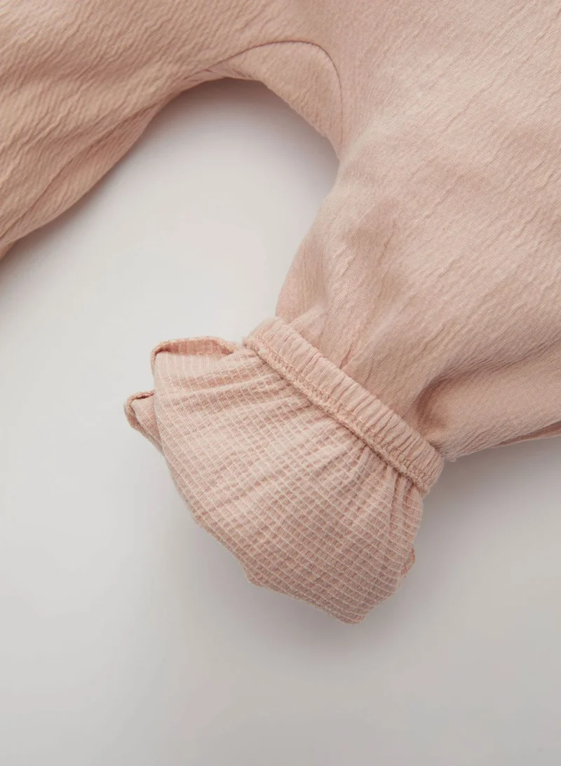 ديفاكتو Crinkle Fabric Regular Fit Crew Neck Jumpsuit