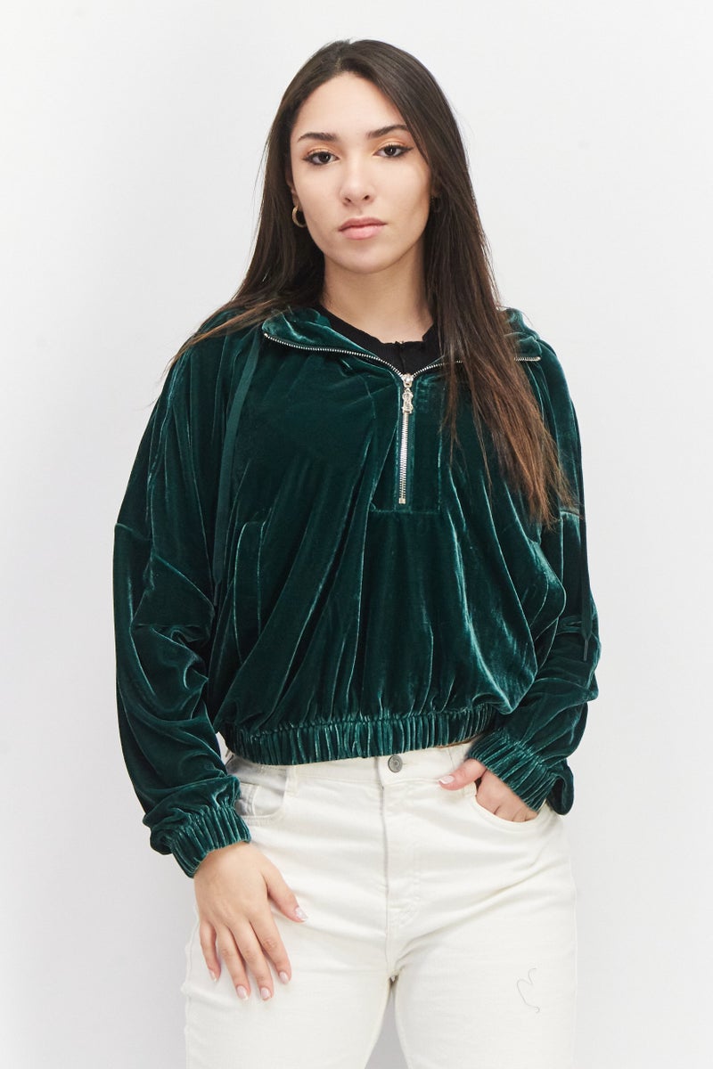 STEVE MADDEN سويت شيرت مخمل بقلنسوة للنساء، أخضر - Image 1