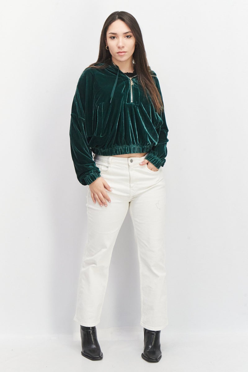 STEVE MADDEN سويت شيرت مخمل بقلنسوة للنساء، أخضر - Image 4