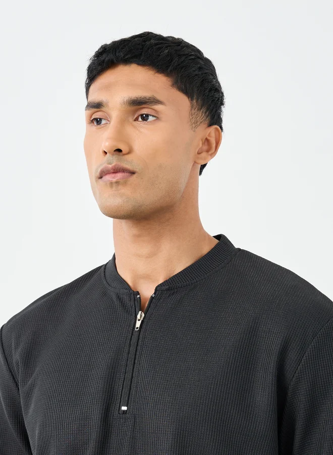 ستايلي Styli Men Solid Regular Fit T-Shirt and Joggers Co-ords