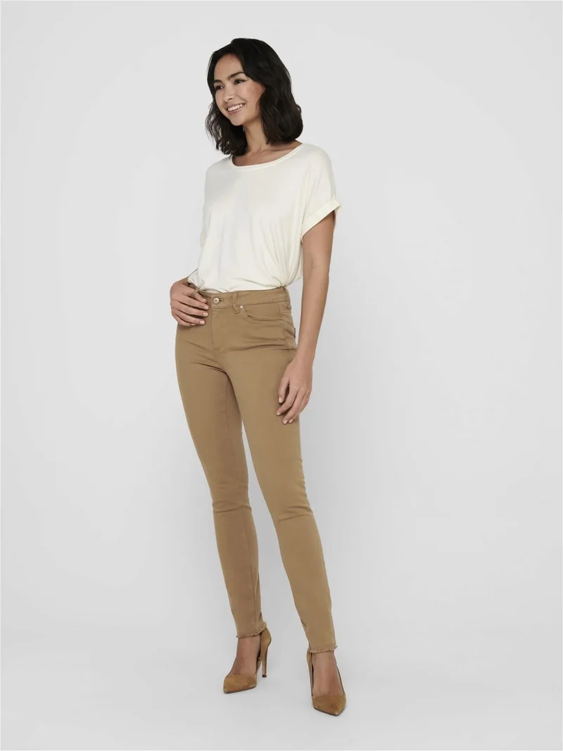 ONLY Women's Wide Collar Basic T-Shirt 15106662