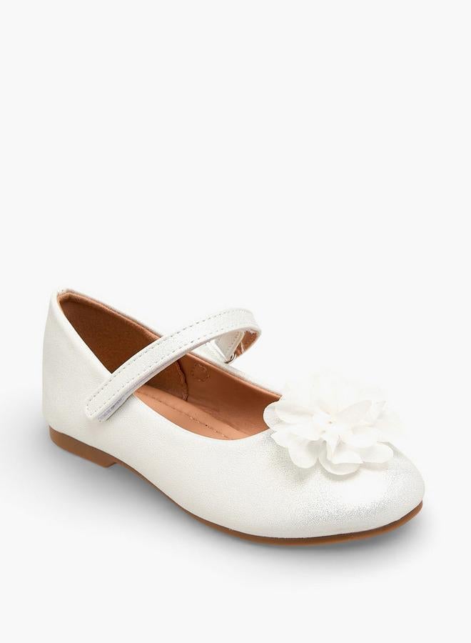 Flora Bella By Shoexpress أحذية ماري جين مزينة بالزهور للفتيات - Image 2