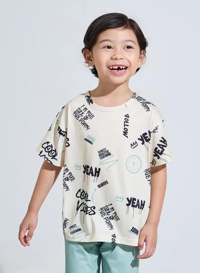Styli Boys Graphic Print Short Sleeve T-Shirt and Shorts Set