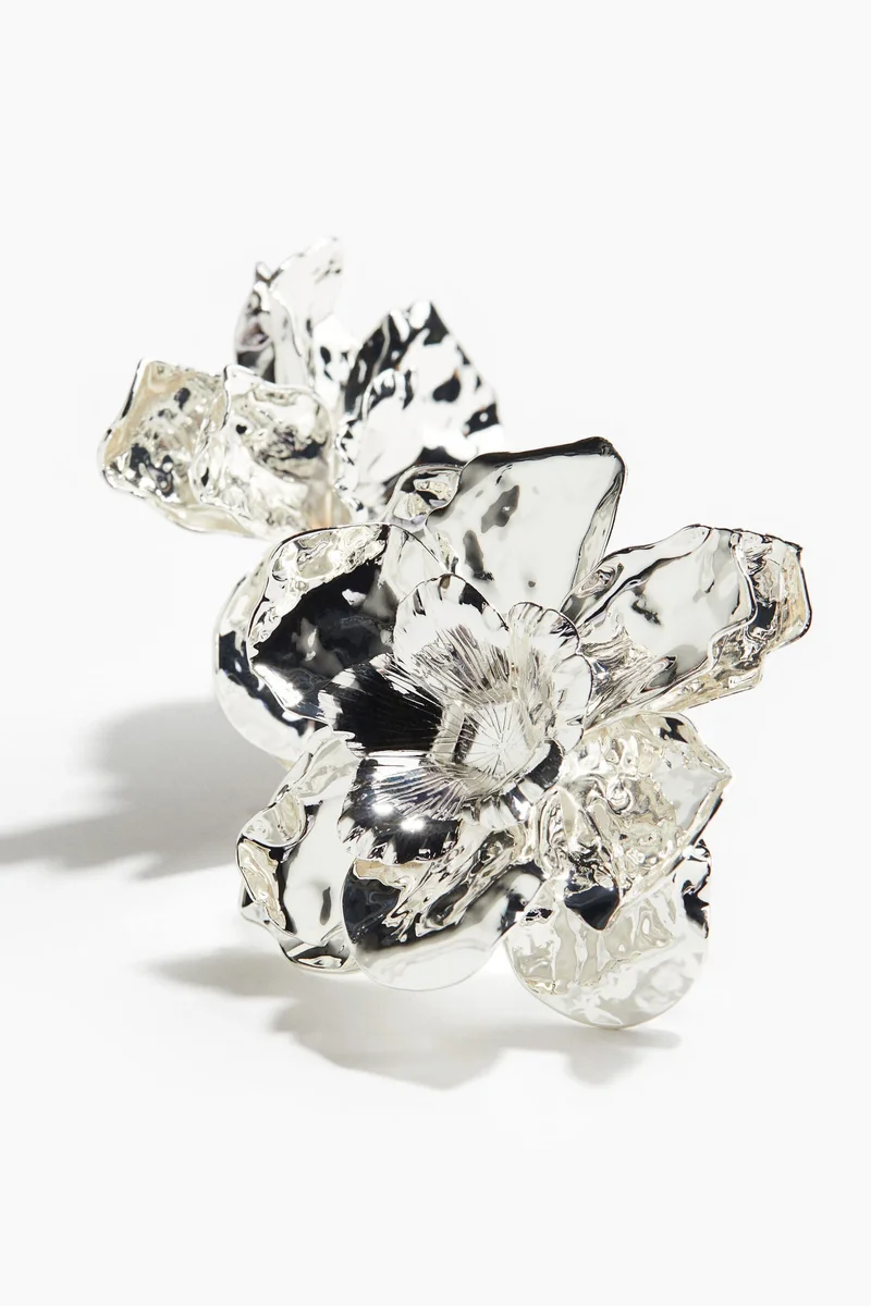 H&M Flower-shaped earrings