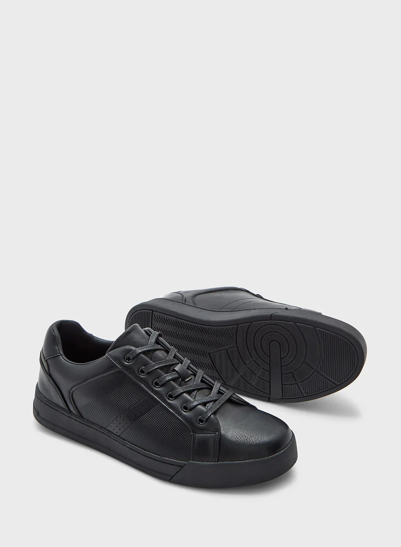 Seventy Five Casual Sneakers