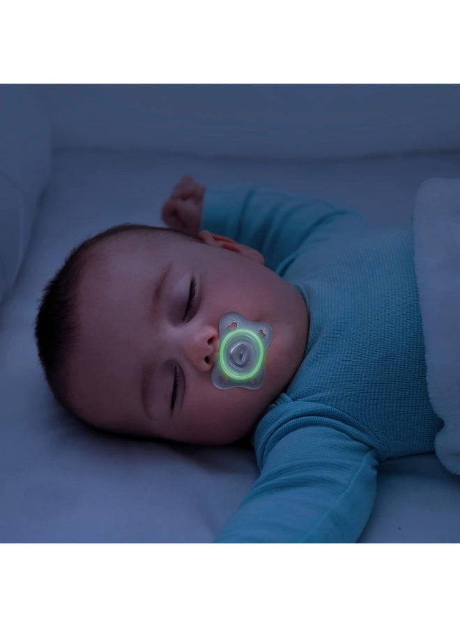 Chicco PhysioForma 100% Silicone Mini Glow in The Dark Pacifier for Babies Aged 2-6 Months - Image 3