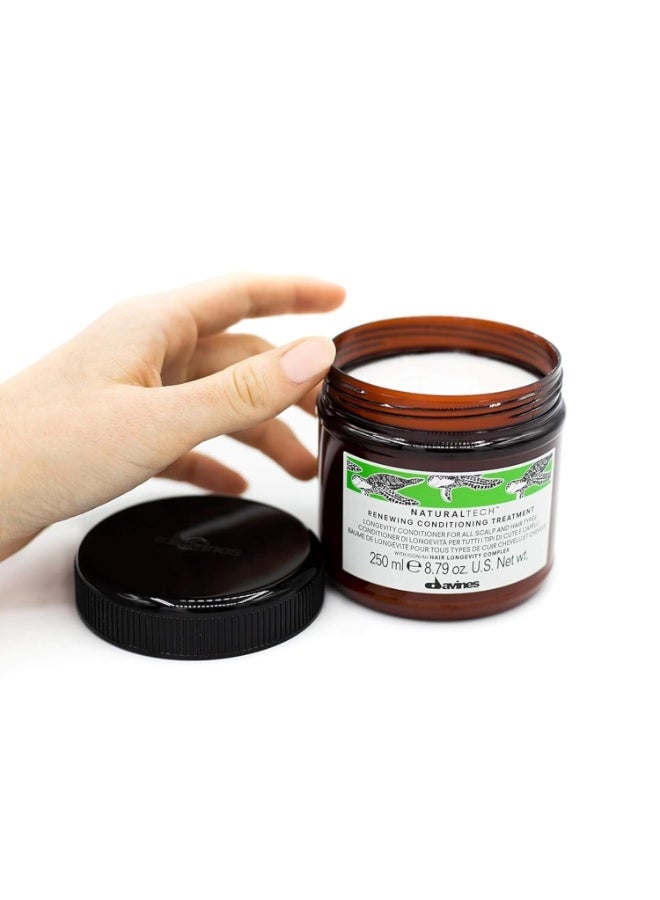 Davines Naturaltech Renewing Conditioning Treatment 250ml | Professional Anti-Aging Hair Conditioner & Maintenance Treatment for All Hair Types | Hair Longevity Complex Formula | Nourishing Conditioning Care to Support Stronger, Softer, Healthier-Looking Hair and Prolong Hair Vitality - Image 4