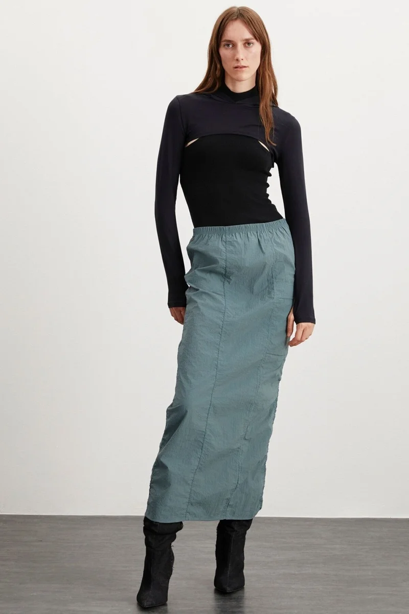جريميلانج Cheri Women's Elastic Waist Waterproof Parachute Fabric Long Green Skirt