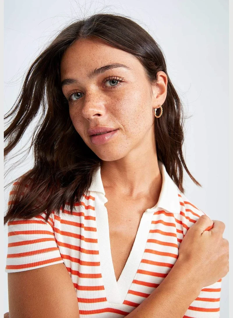DeFacto Slim Fit V-Neck Short Sleeve Striped Crop Top