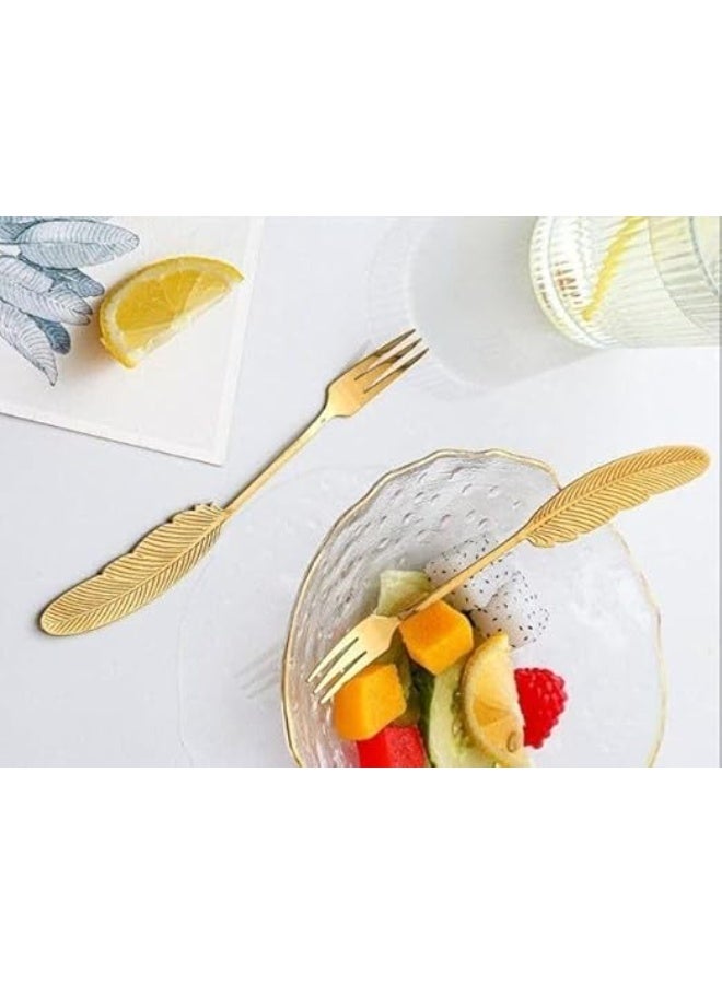 3-piece gold fork set – versatile serving forks – distinctive table setting design - Image 1